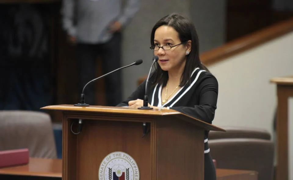 Sen. Poe during a privilege speech (Source: wikipedia.org)
