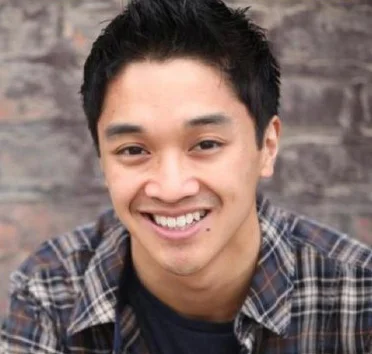 Bay Area Fil-Am on "Newsies" Tour