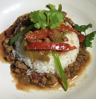 The Happy Home Cook: Slow-cooked Sirloin Pepper Steak Over Rice
