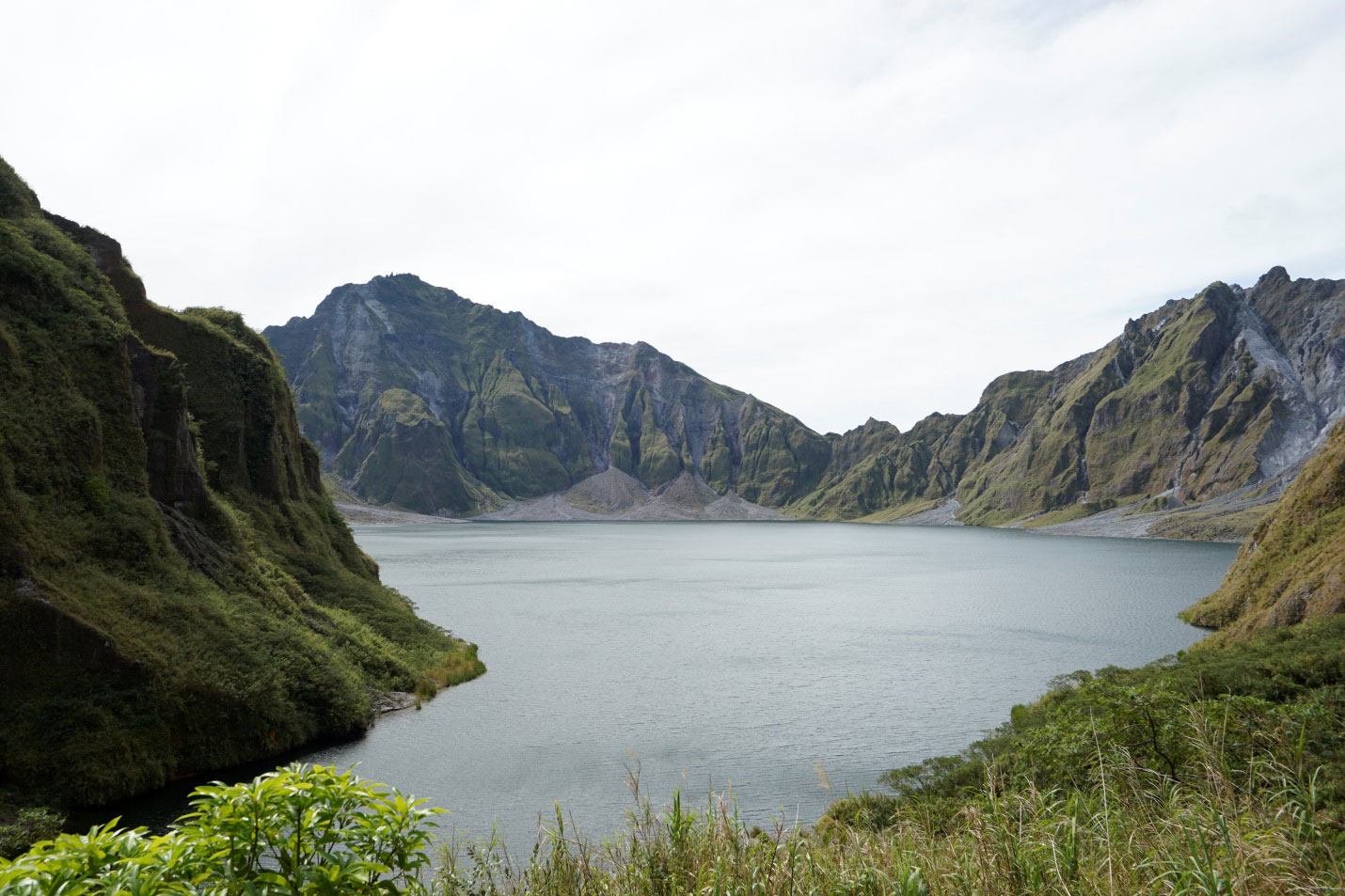 The crater lake (Photo by Sonny Siasoco)