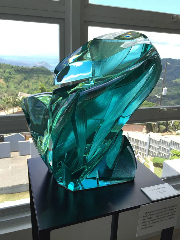 Ramon Orlina’s distinctive signature glass pieces are complemented with paintings and sculptures by other well known names along with emerging contemporary artists. (Photo by Omar Paz)