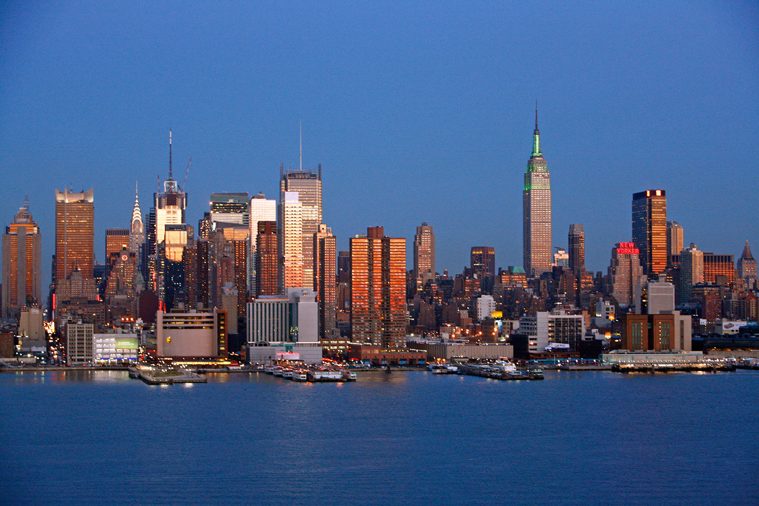 New York sunset (Photo by aturkus)