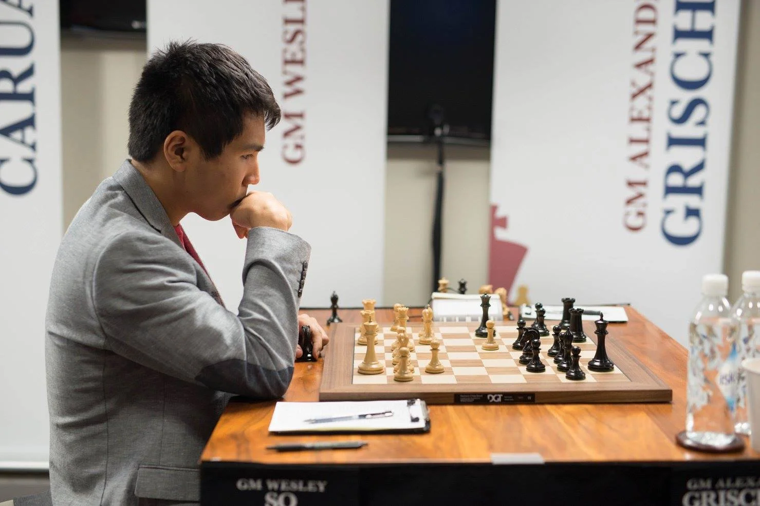 Filipino Grandmaster Wesley So at the Sinquefield Cup in Saint Louis, Missouri (Source: facebook page of Chess Club and Scholastic Center of St. Louis/Photo by Austin Fuller)