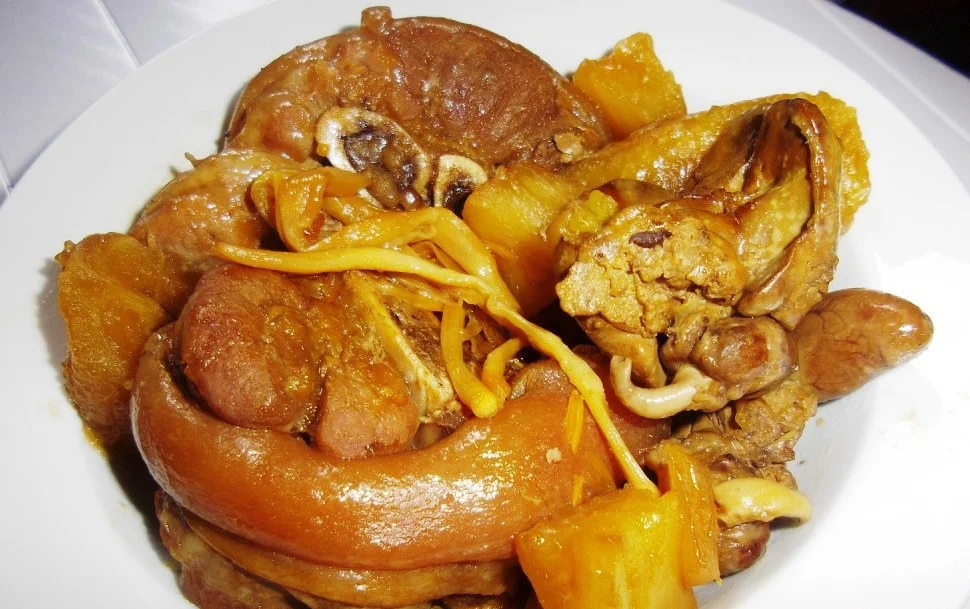 Estofadong Pata (Source: Francis Moria/fgmoria.blogspot.com)