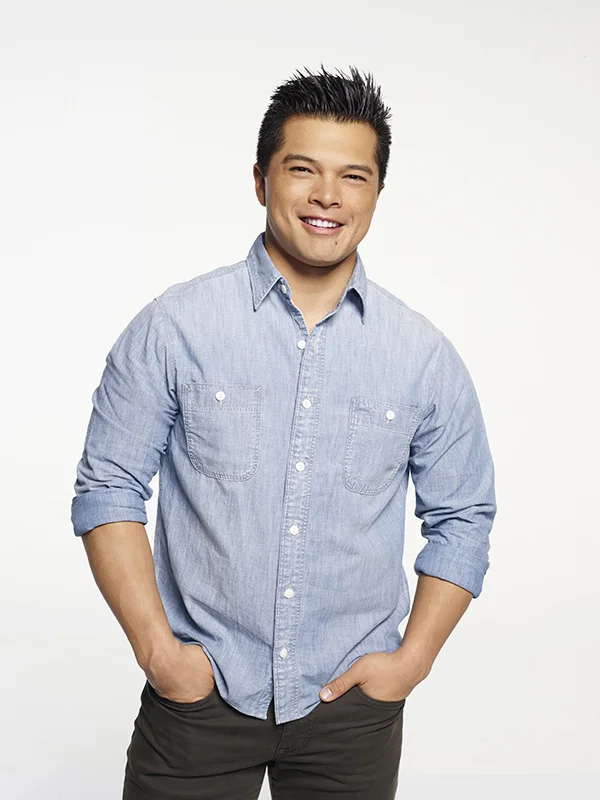 Vincent Rodriguez III as Josh of The CW Network's "Crazy Ex-Girlfriend" (Photo: Smallz & Raskind/The CW © 2015 The CW Network, LLC. All Rights Reserved)