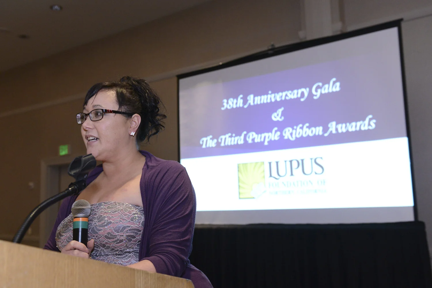 Christine Von Raesfeld speaks at the Lupus Foundation of Northern California's 38th Anniversary Gala (Photo courtesy of the Lupus Fo undation of Northern California).