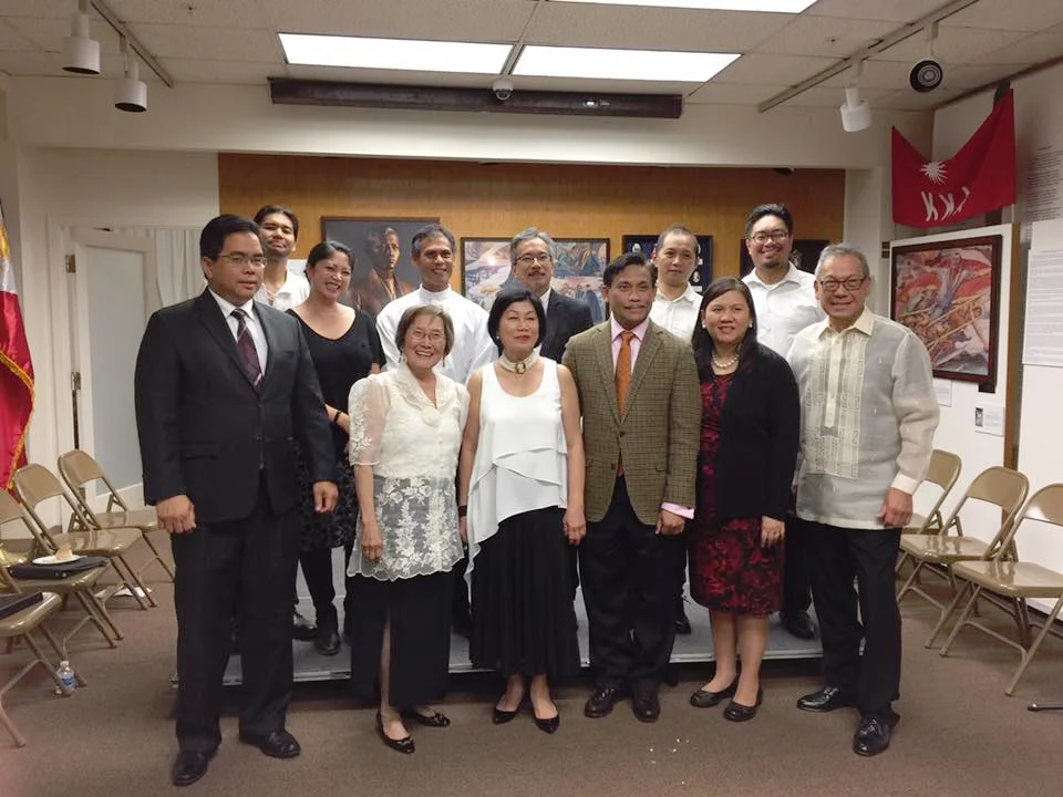 The cast of the "Noli Me Tangere" reading with Consulate General Henry S. Bensurto, Jr. (second from right) and Deputy Consulate General Jaime Ramon Ascalon (left) (Photo courtesy of Philippine Folklife Museum Foundation). 