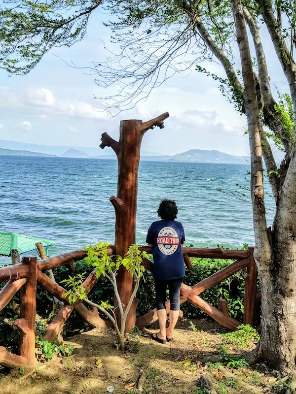 Enjoying the "amihan" (cool northeast wind) by the shores of Taal Lake in San Nicolas, Batangas (Photo by Irwin Ver)