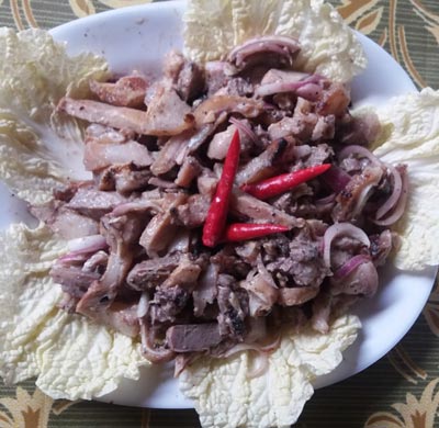 The Happy Home Cook: Dinakdakan (Boiled and Grilled Pig Parts)