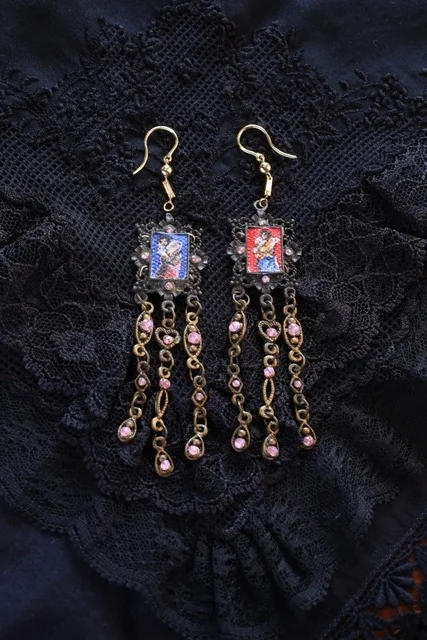 ‘Sabel’ earrings (Photo courtesy of the BenCab Art Foundation)