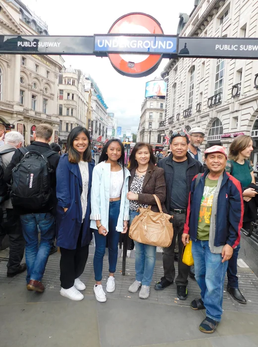 Valerie, Jessica, Juvy, and Marlon Viloria and author