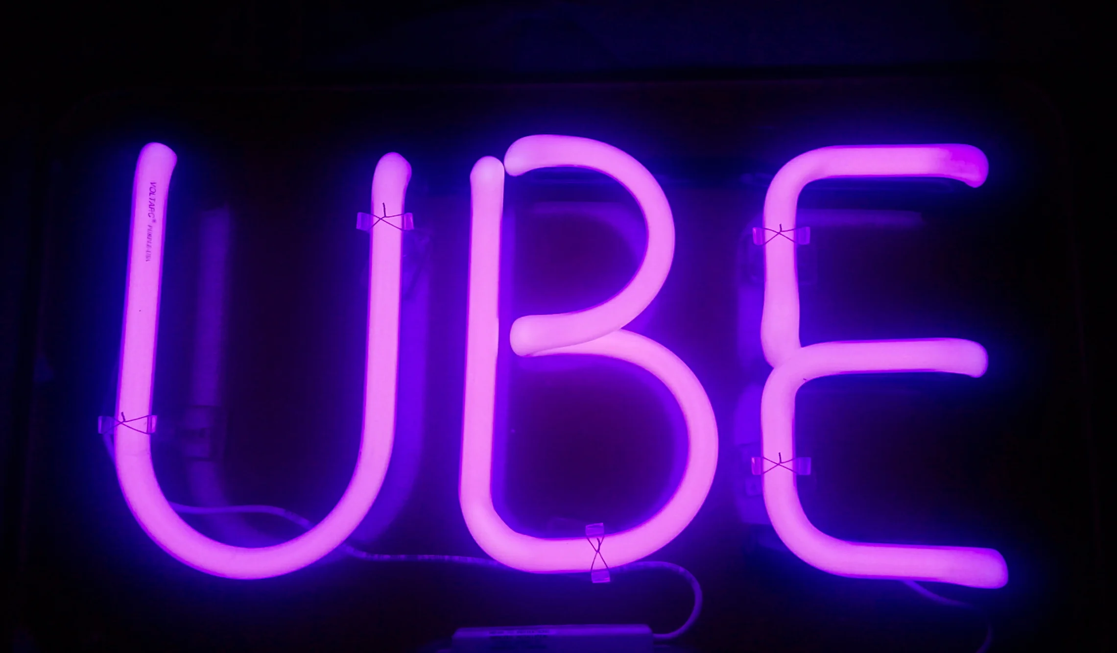 Ube NeonOMFRANCE.jpg