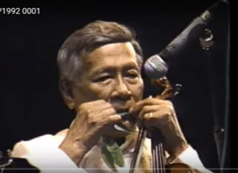 Levi Celerio showing off his unique leaf-playing talent. From: https://www.youtube.com/watch?v=6p0BwH59Tqw