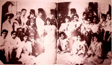At the first Philippine Carnival of 1908, Elisea and Purificacion Tempongko (second row, 3rd and 4th from right) and their brother, Clodualdo (second row, leftmost) were in the court of honor of the Queen Pura Villanueva (later Kalaw).