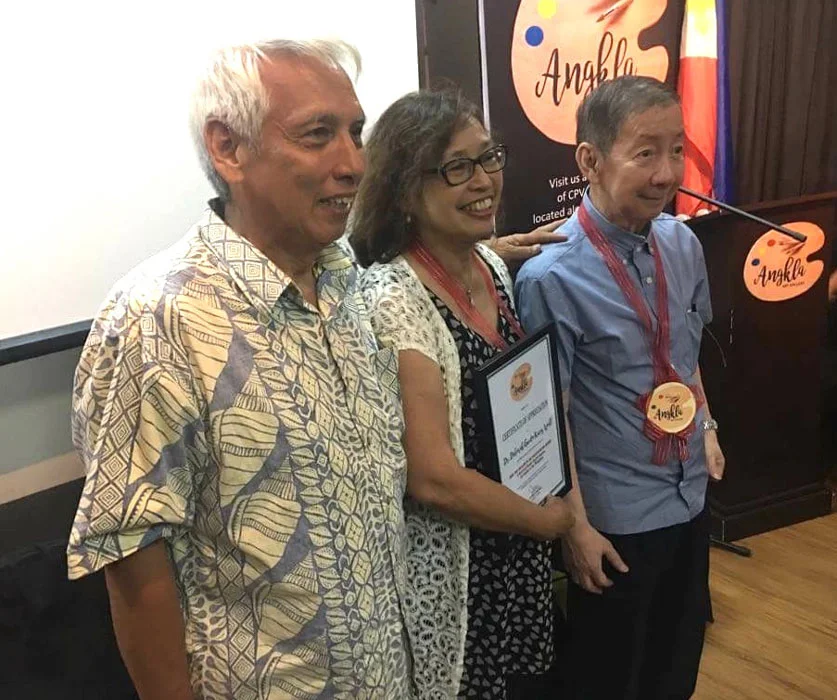 From left to right: Gene Lara, Dr. Deborah Guido Ruiz Wall and Dr. Luciano P.R. Santiago, descendants of the owners of Hacienda de Angono, Angkla Art Gallery, at Wall’s presentation ‘Biga: Mas malalim pa ang kasaysayan ng Angono: A Historical Review Beyond Angono, Art Capital of the Philippines’, April 2018.’
