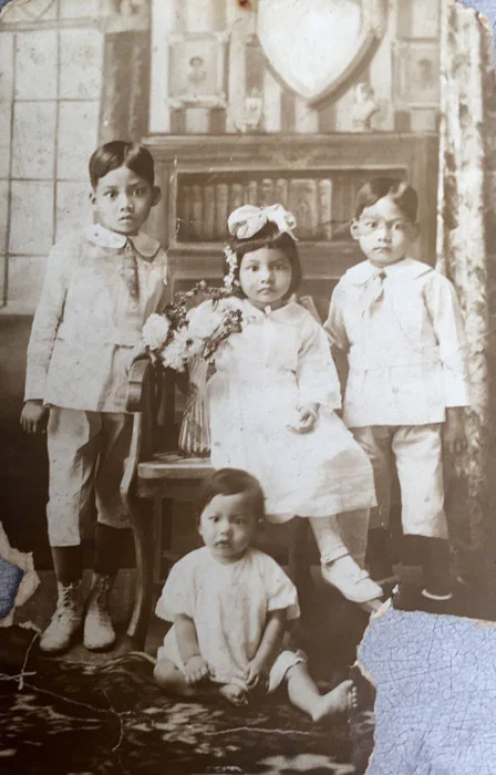 The first four Licad siblings of nine (the 10th died after birth): Bienvenido, Gloria, Felicissimo , and Jesus.