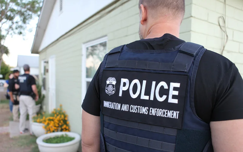 Immigration and Customs Enforcement agents (Source: Wikimedia Commons)