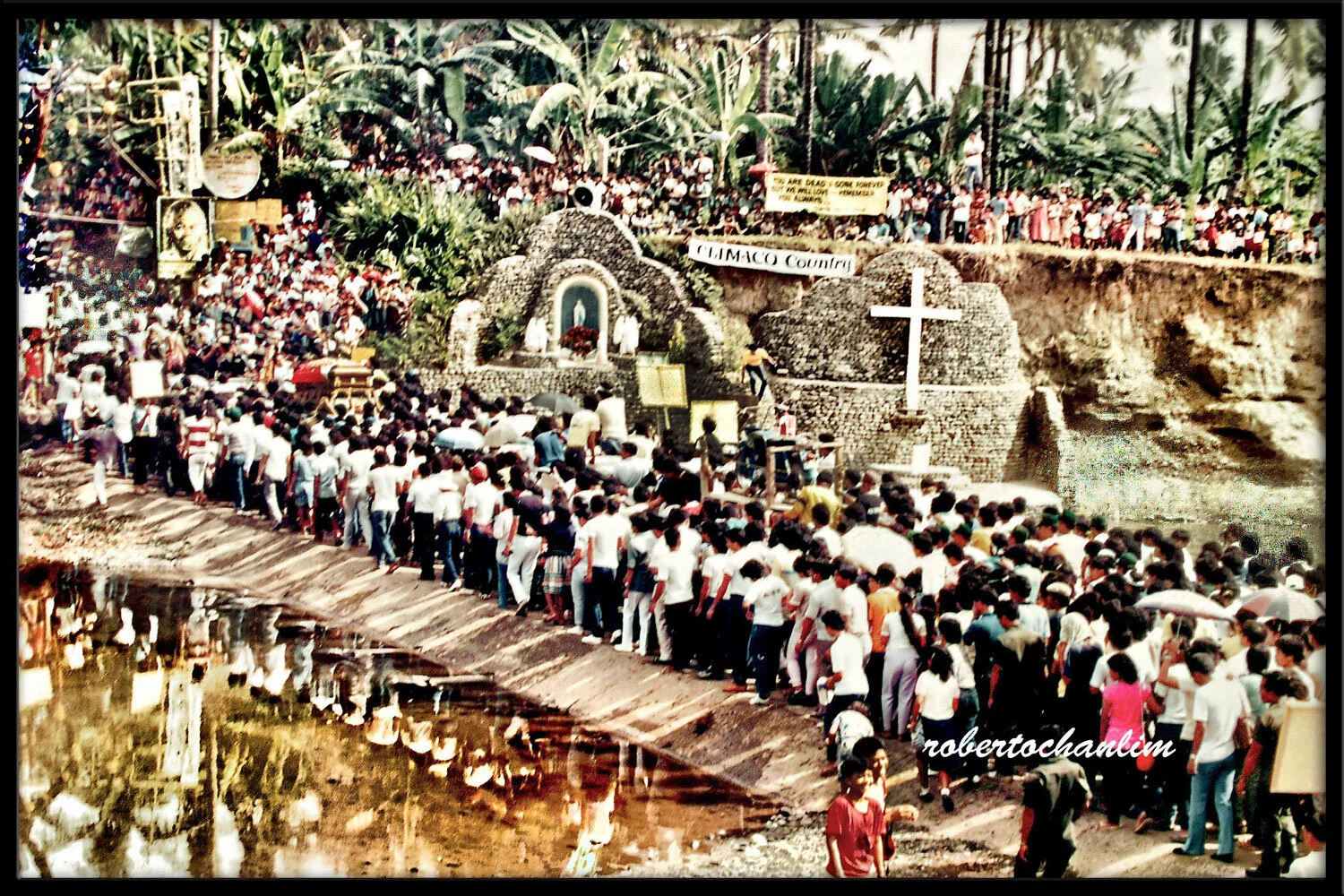 Mayor Cesar Climaco’s funeral march (Photo by Robert Lim)
