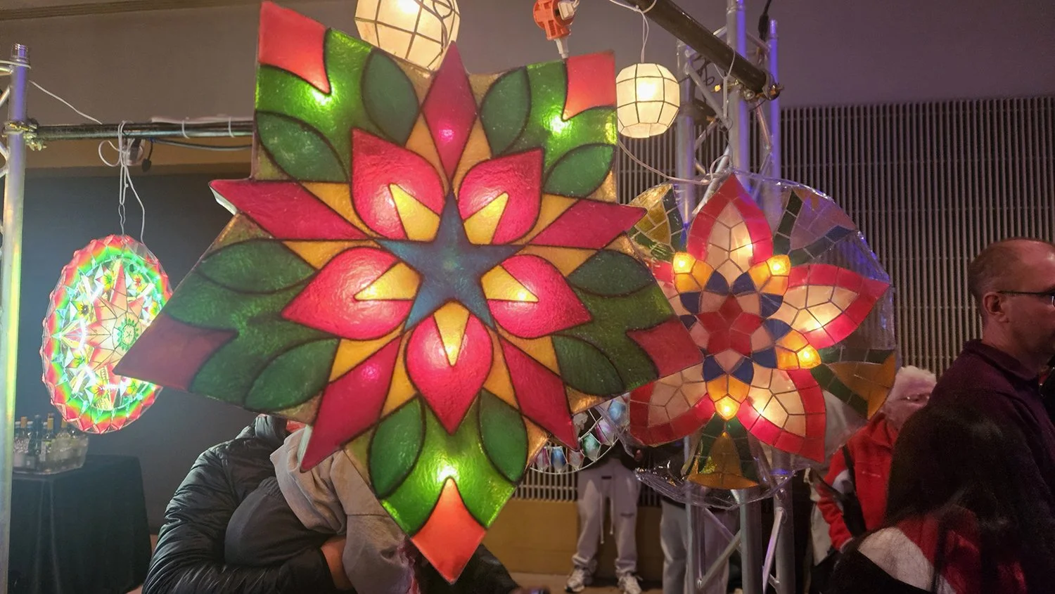 Parolfest 3 parols green.jpg