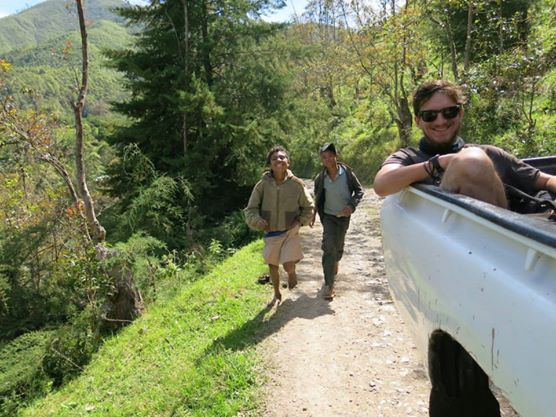 The hilux was rather full in the back seat so I jumped in the tray. Photo taken from Pat. 