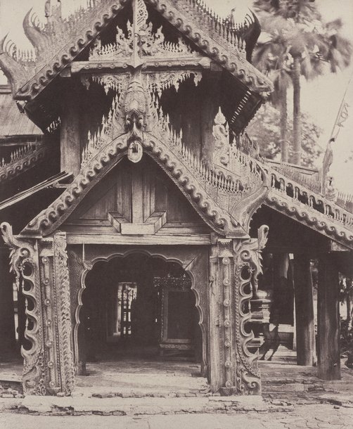 Pugahm Myo: Carved Doorway in Courtyard of Shwe Zeegong Pagoda. August 20-24 or October 23, 1855. Linnaeus Tripe