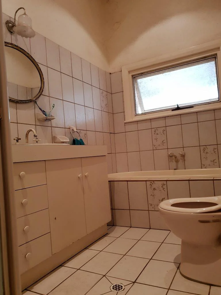 BathroomrenovationinAdelaidePlains_before1.jpg