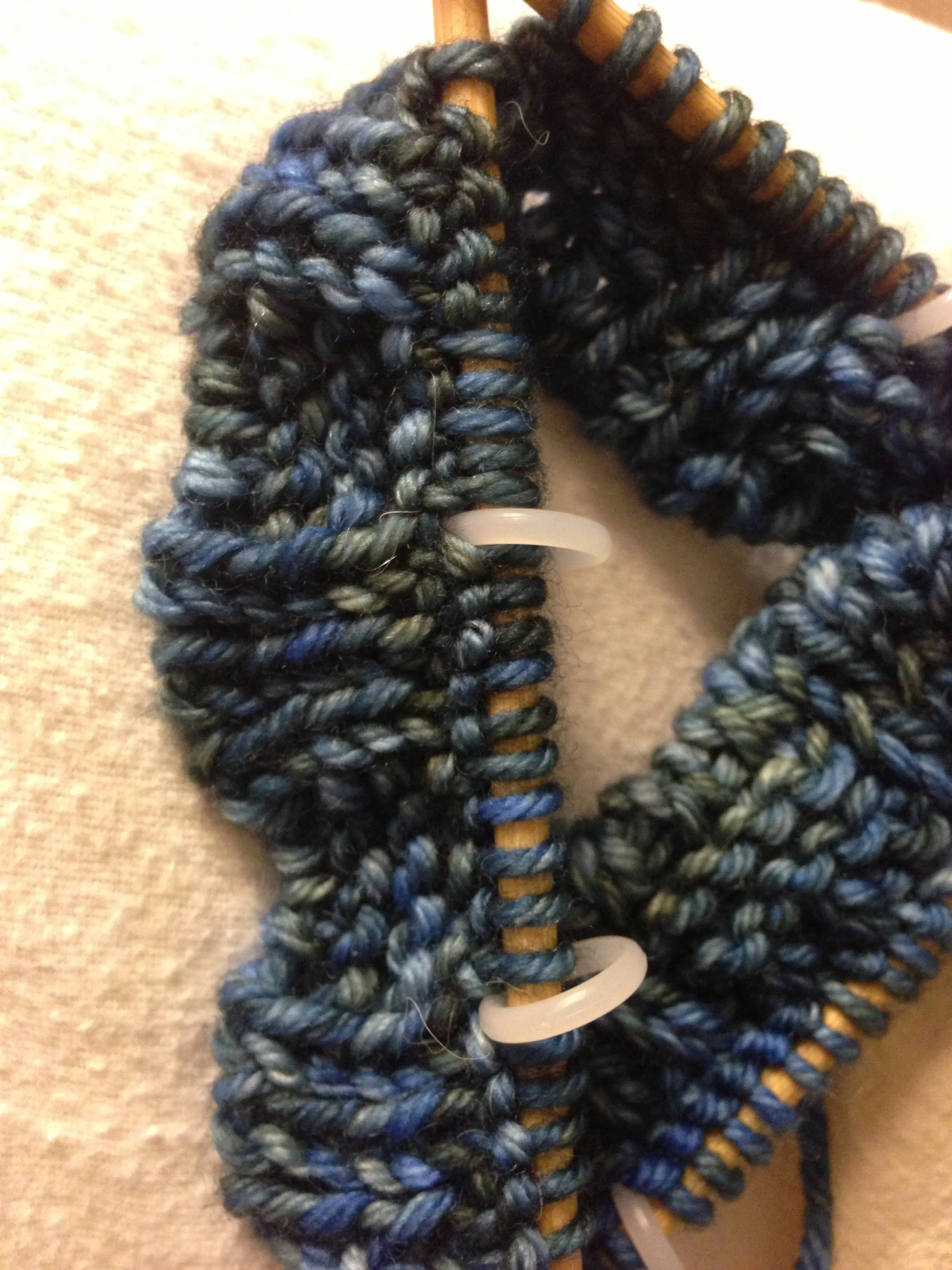 BasketWeaveBabyHatStart.jpg