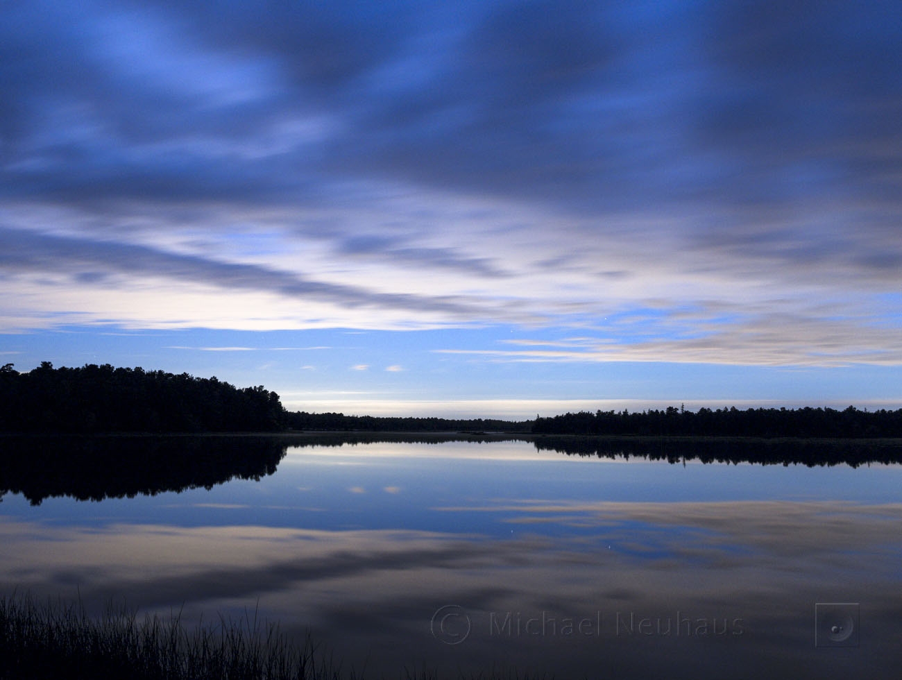 dawn at chatsworth lake