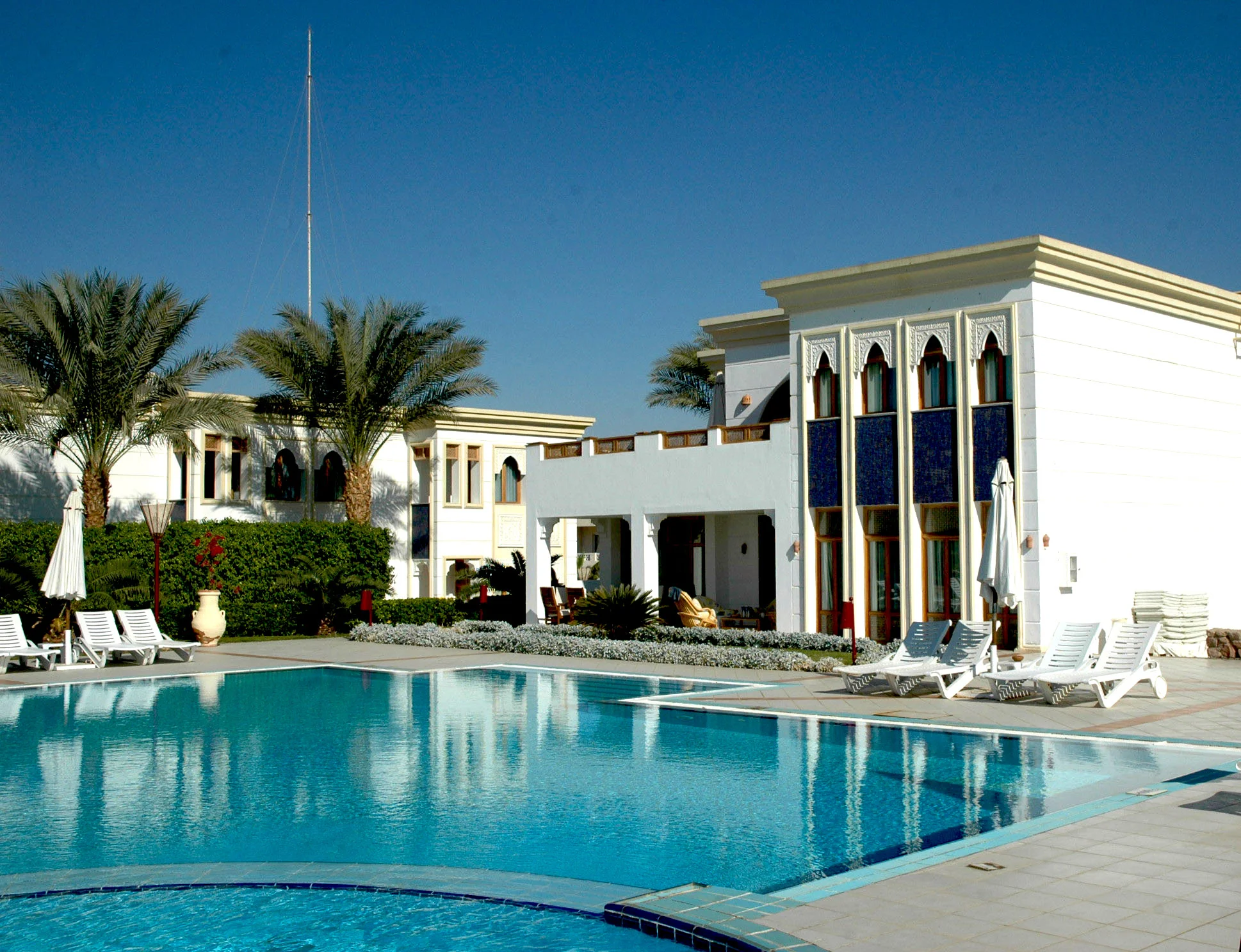 Reef Oasis All Suites Resort