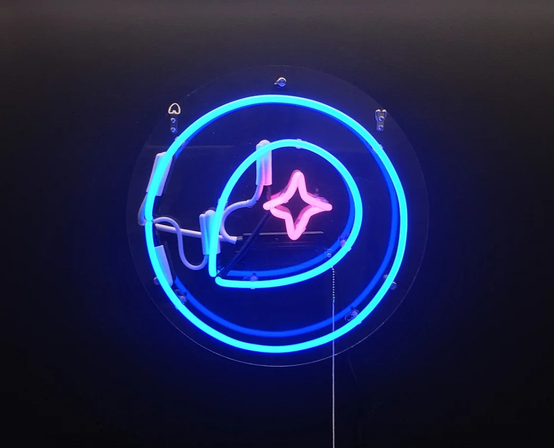 MB_Neon_01.jpg