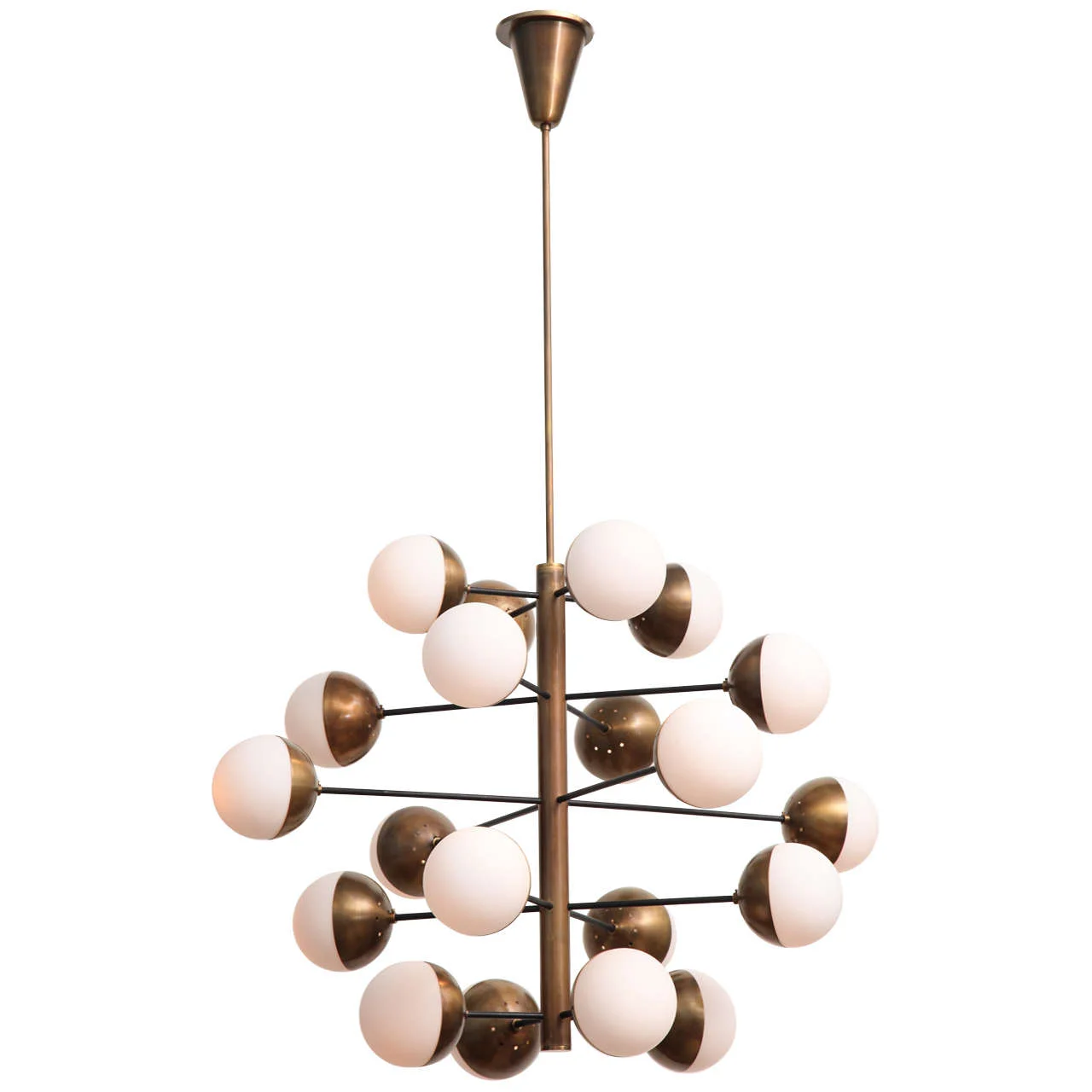 Common to the Stilnovo style - Half brass and opal globe