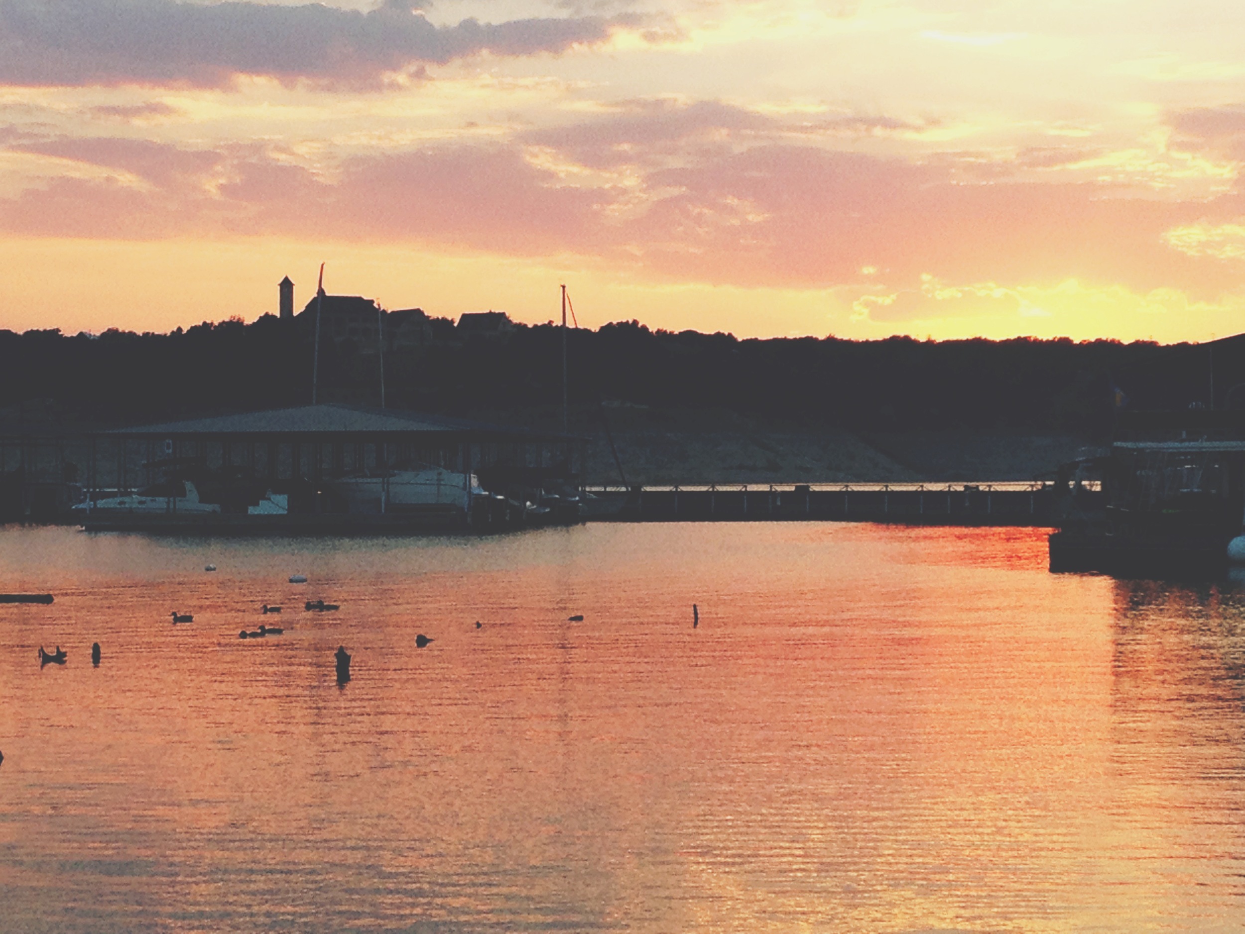  Last night in Austin, Texas over Lake Travis. The end to a beautiful week.&nbsp; 