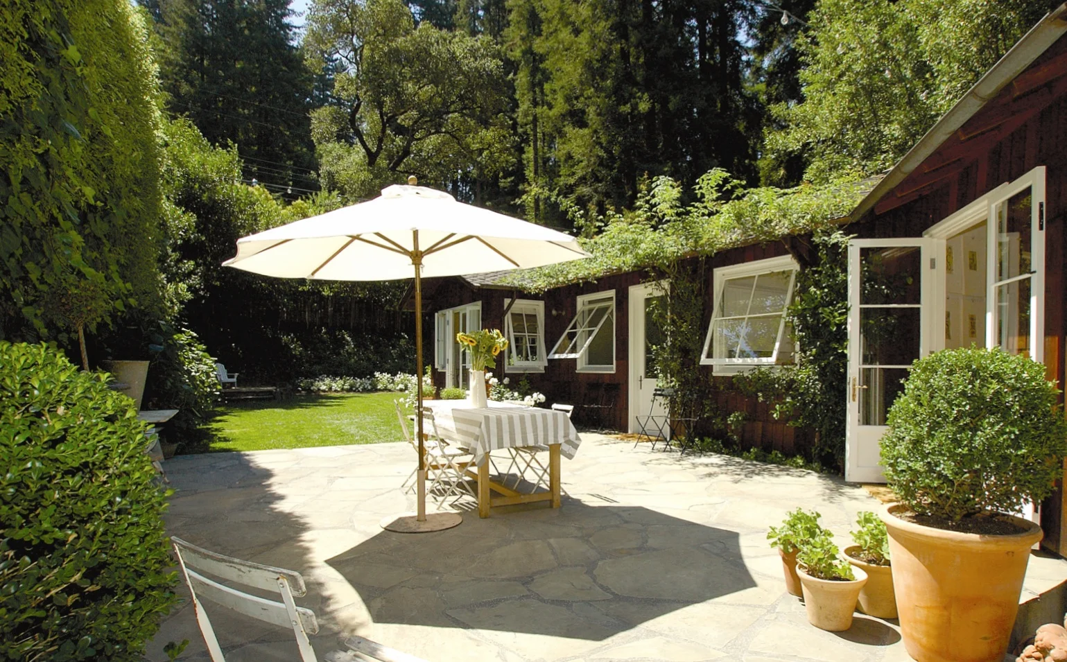 Spring Rd patio-176.jpg