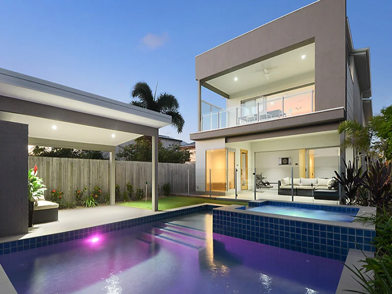 59 raceview avenue, hendra. sold for $1,350,000