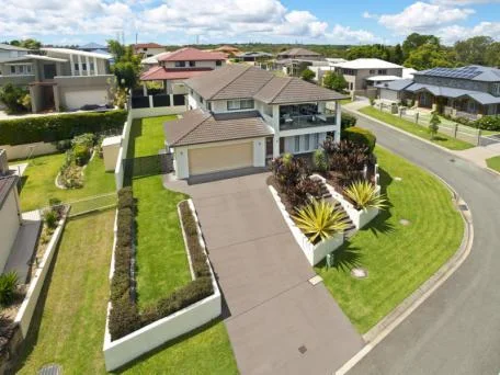 84 CRAIG STREET, WISHART. SOLD FOR $800,000