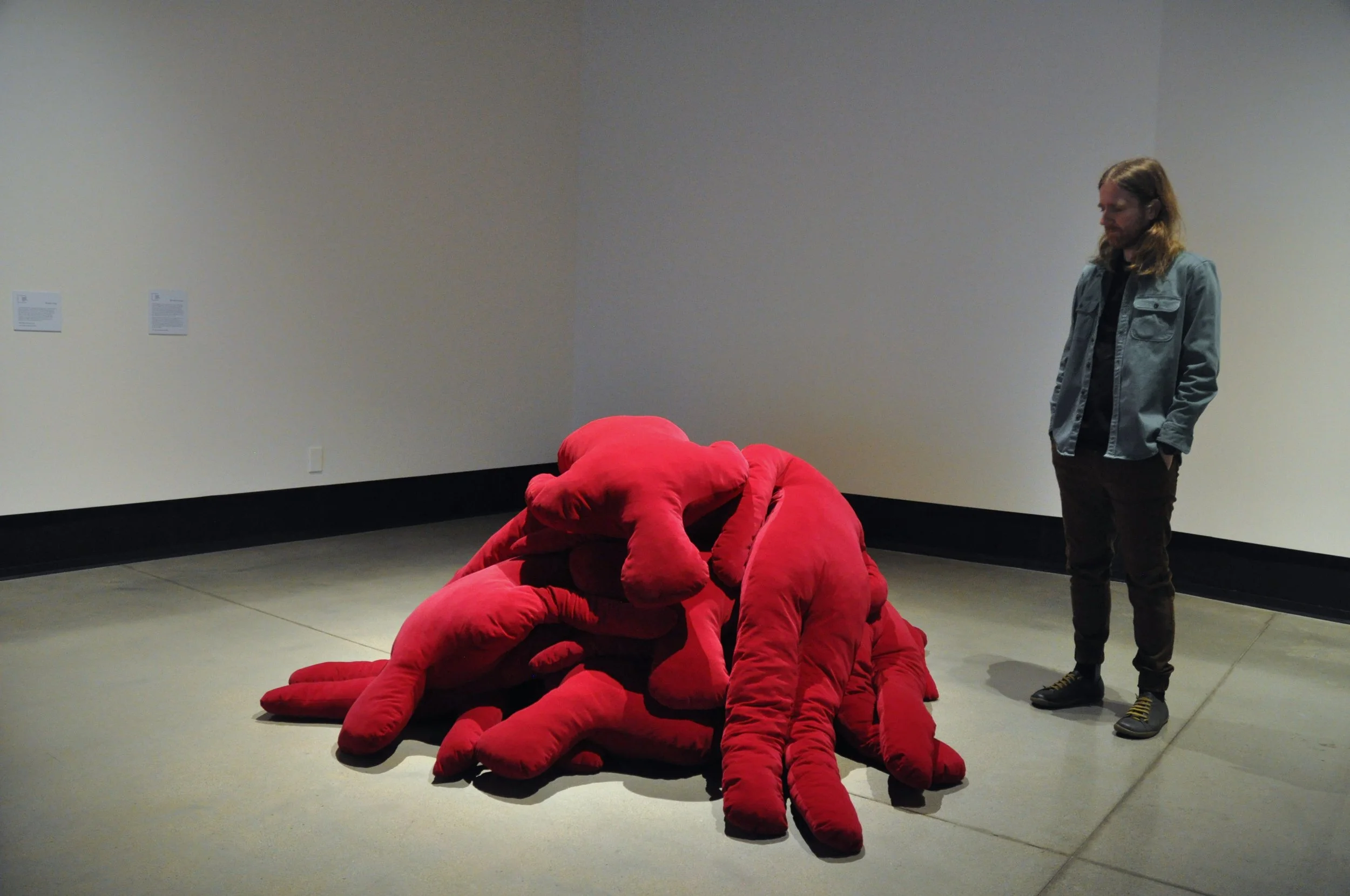 Bots / 2023 / velvet, polyfil