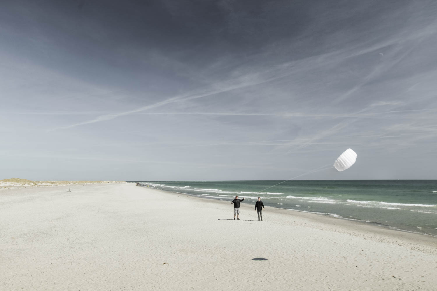 The ”Kattegat” beaches to the east are milder and more child-friendly. You will often find shelter on the coast as the wind is not as strong as on the west coast. But you can always try...