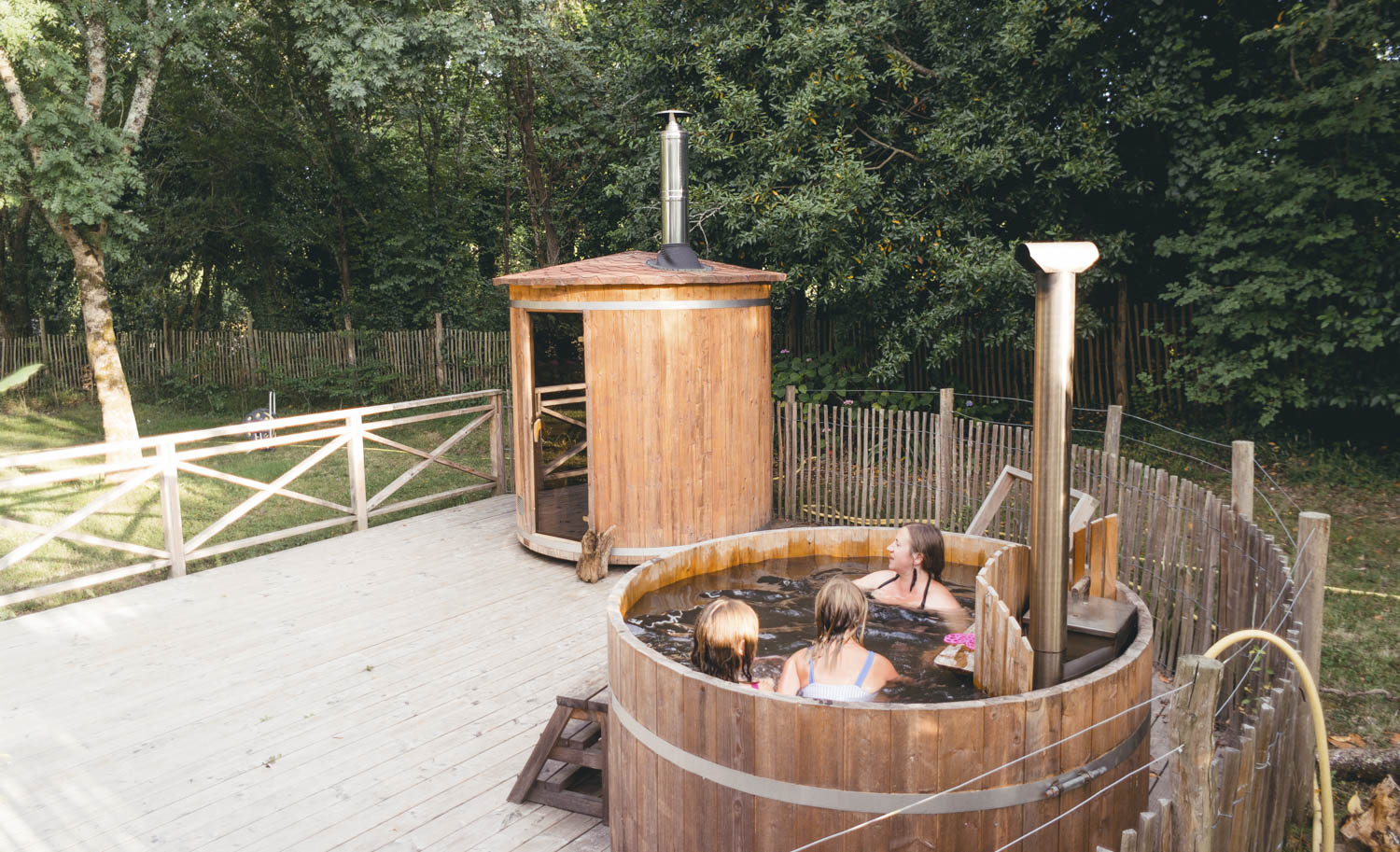 The hot tub and sauna, ideal for a cold or rainy day.