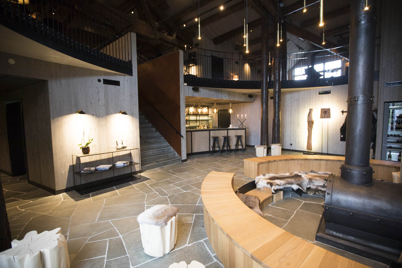 The entrance hall and reception