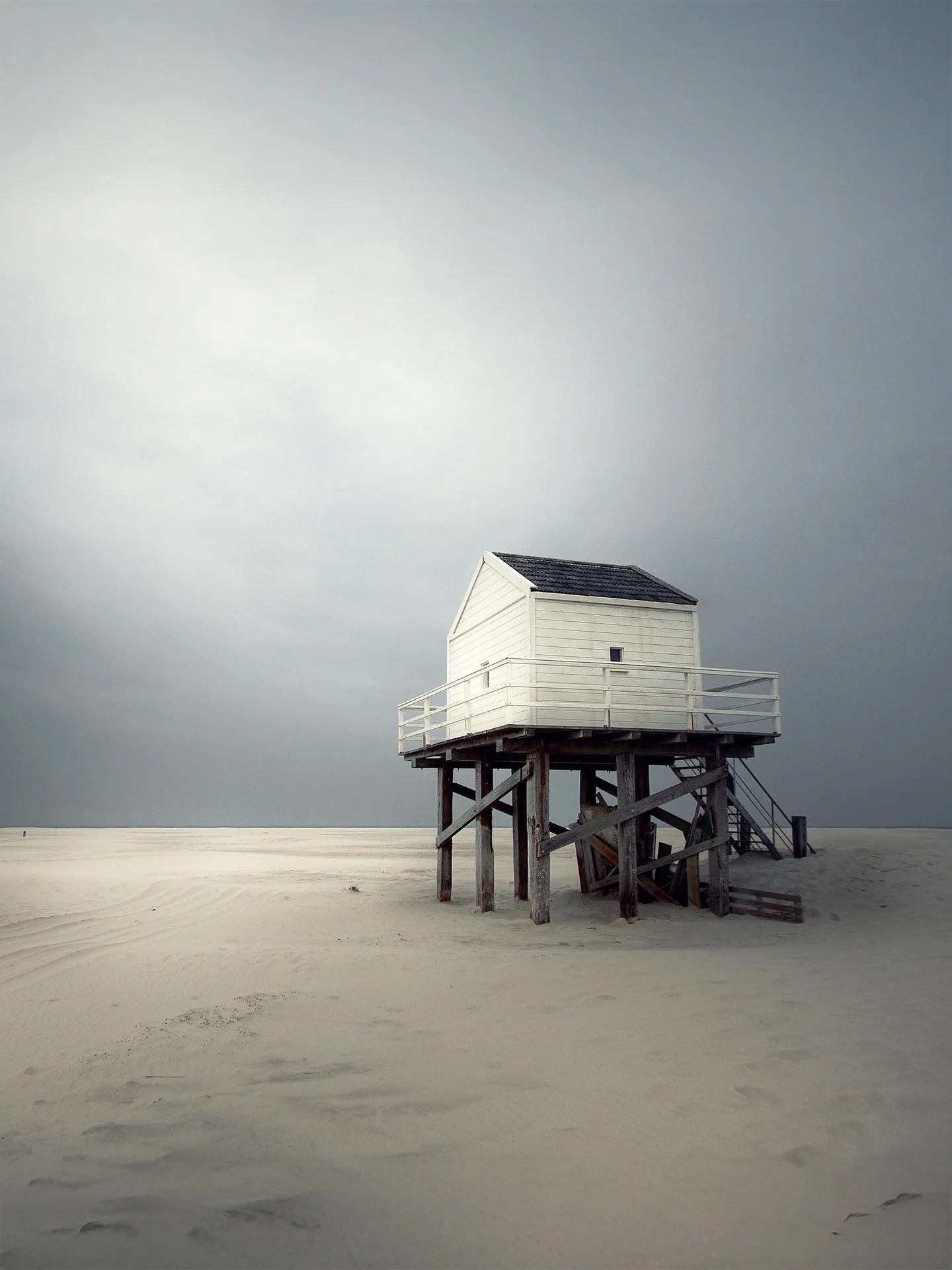 I&rsquo;m excited to be part of a new POP-UP exhibition in Amsterdam! A collaborative space by @kosterfineart Gallery and the brand new @galerie2_, featuring a rotating selection of artists in a 400 m&sup2; pop-up gallery.

The opening is next Thursd