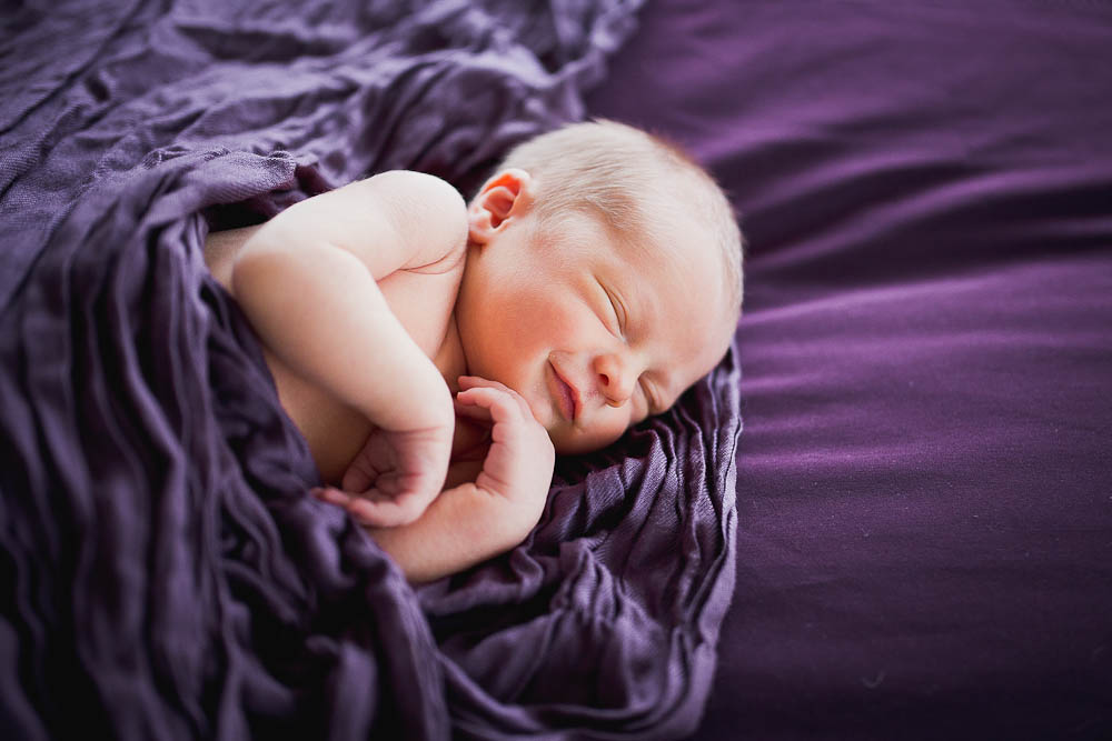 newborn-photographer-rochester-2.jpg