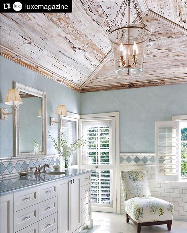 #Repost @luxemagazine
・・・
A lovely combination of limed pecky cypress ceilings with pale blue in a #PalmBeach master bath
#LuxeMiami Jan/Feb
Interiors: @allisonpaladinointeriors 
Builder: Tim Givens
Photo: @rdiazphoto 
On assignment for Luxe Magazine