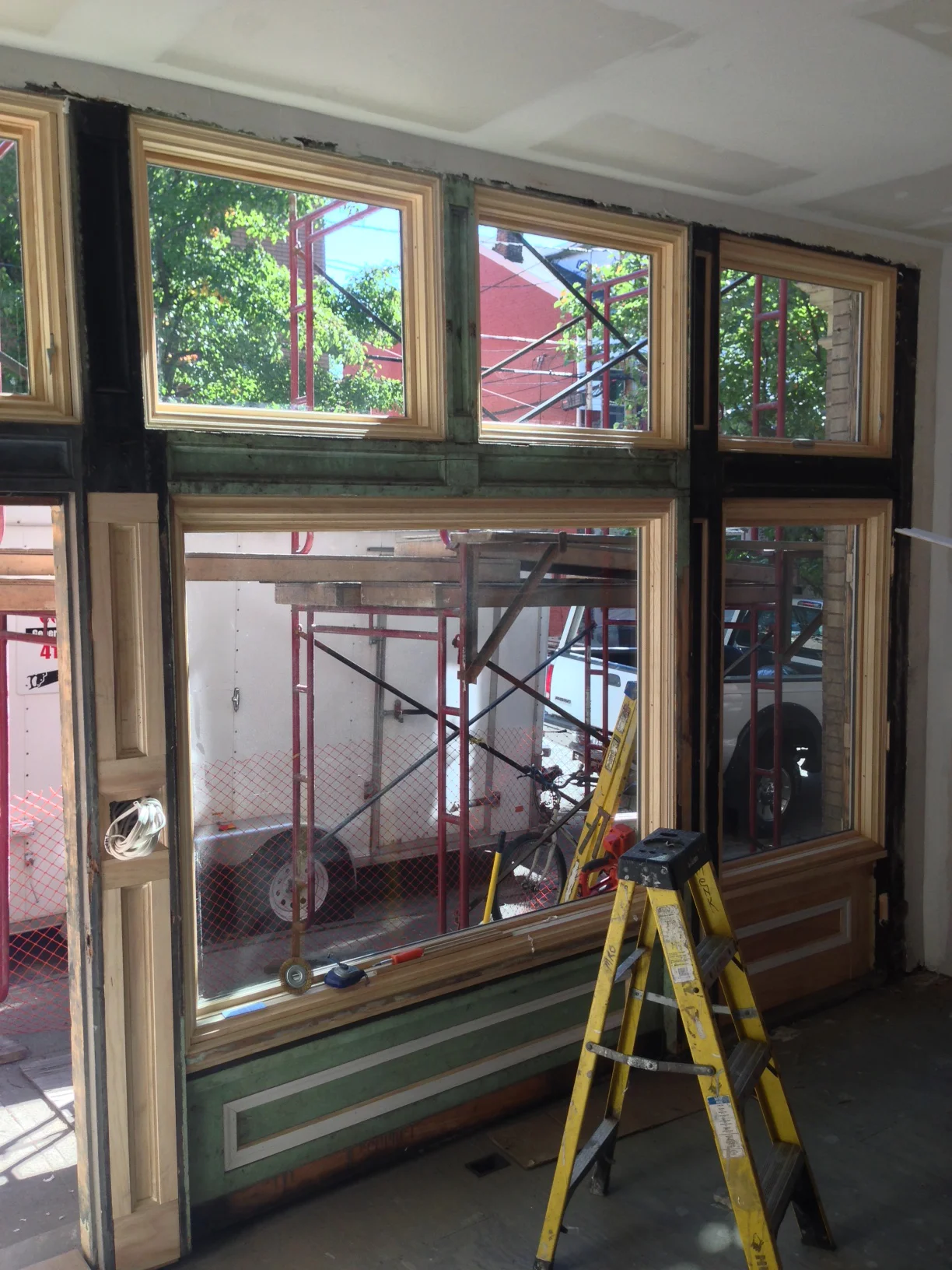 Windows trimmed front 1521.jpg