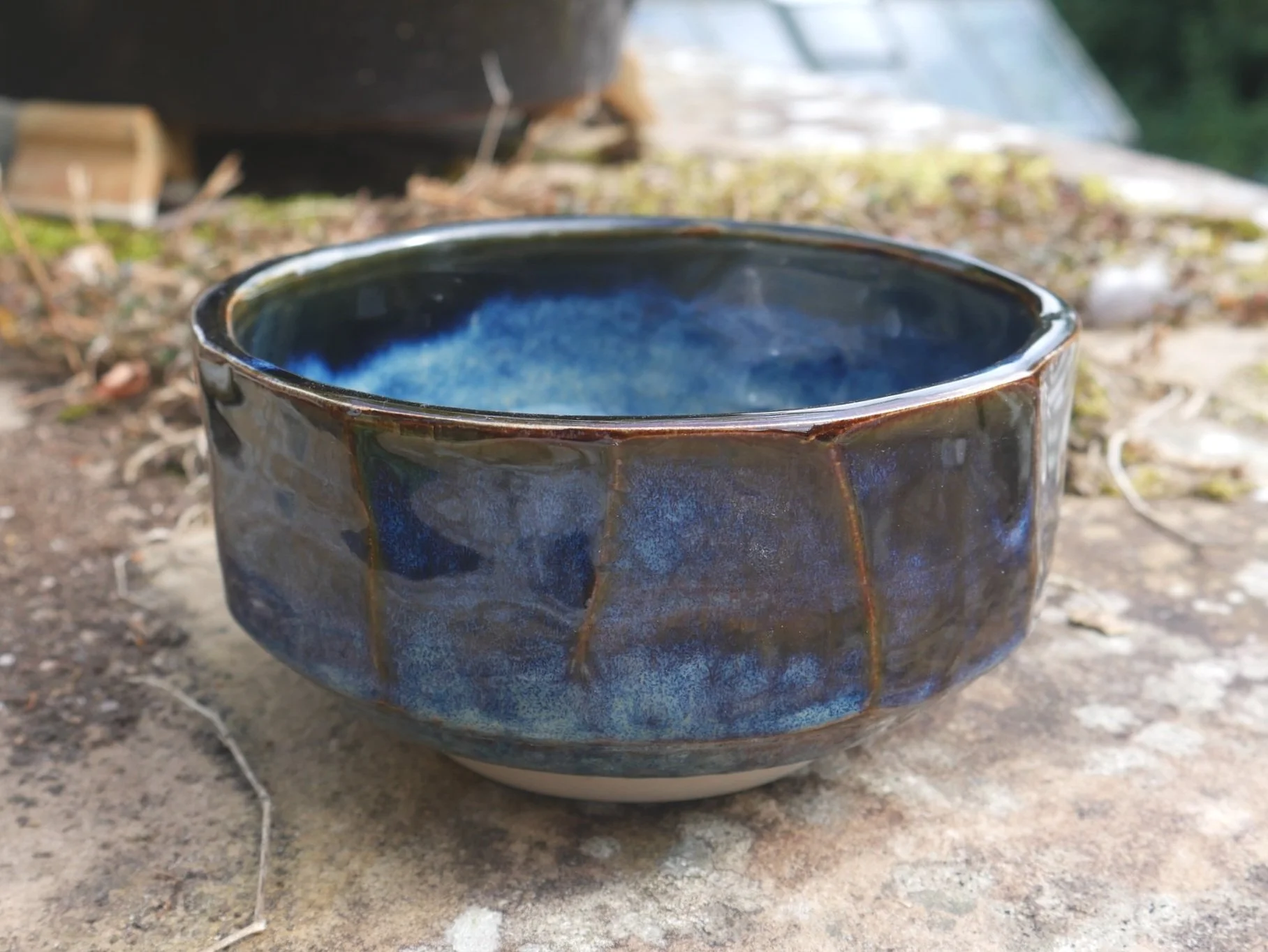   Facetted bowl    Smoky blue    13 cms wide, 7 cms high    £20.00  