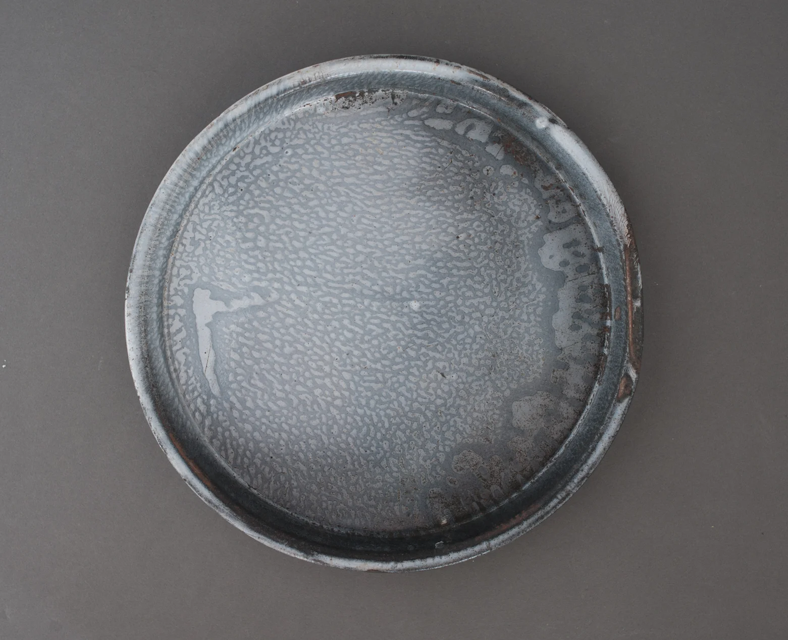 FoodPhotographyProps_NicoleMcQuade_metalplate.jpg