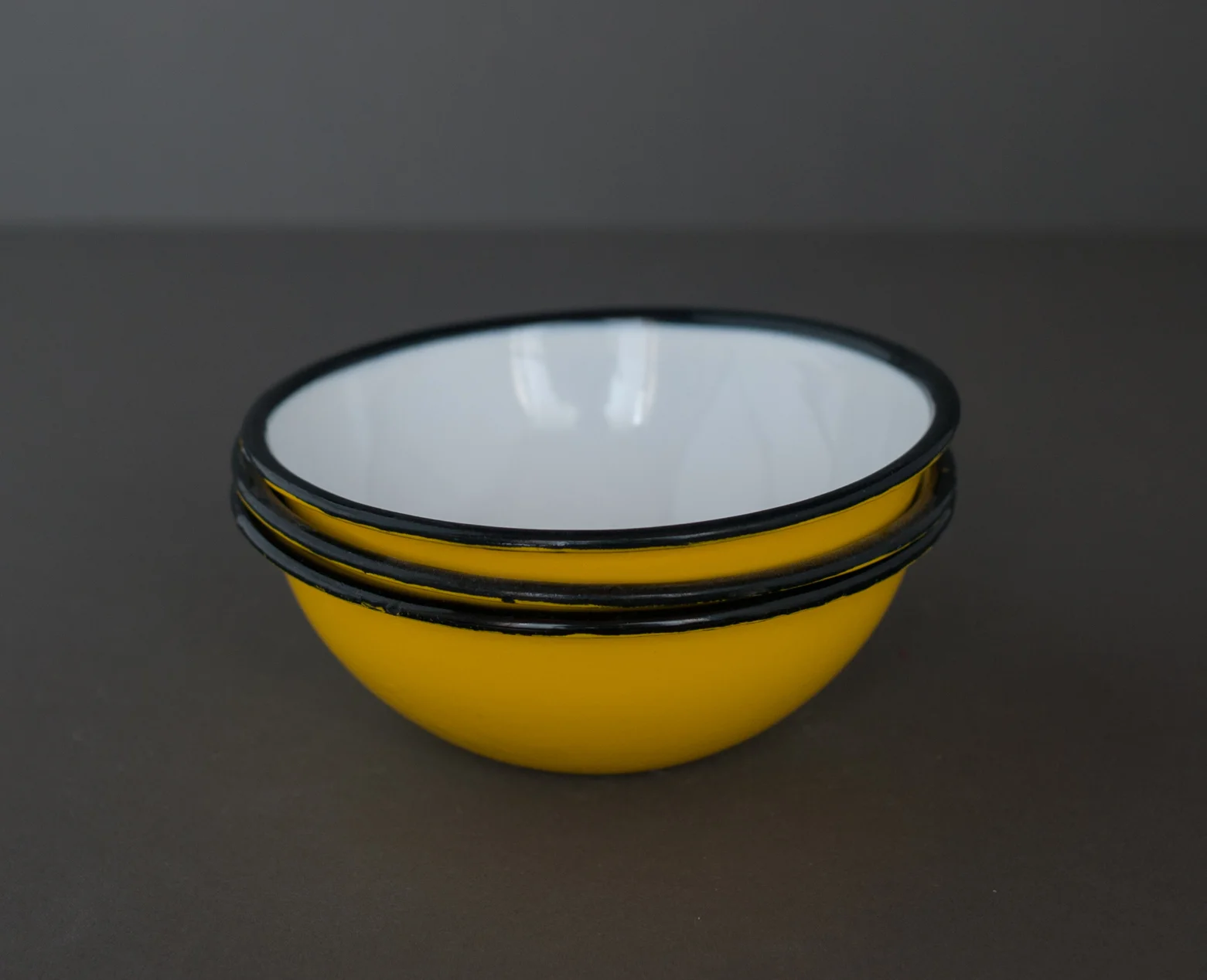 FoodPhotographyProps_NicoleMcQuade_enamel_bowls.jpg