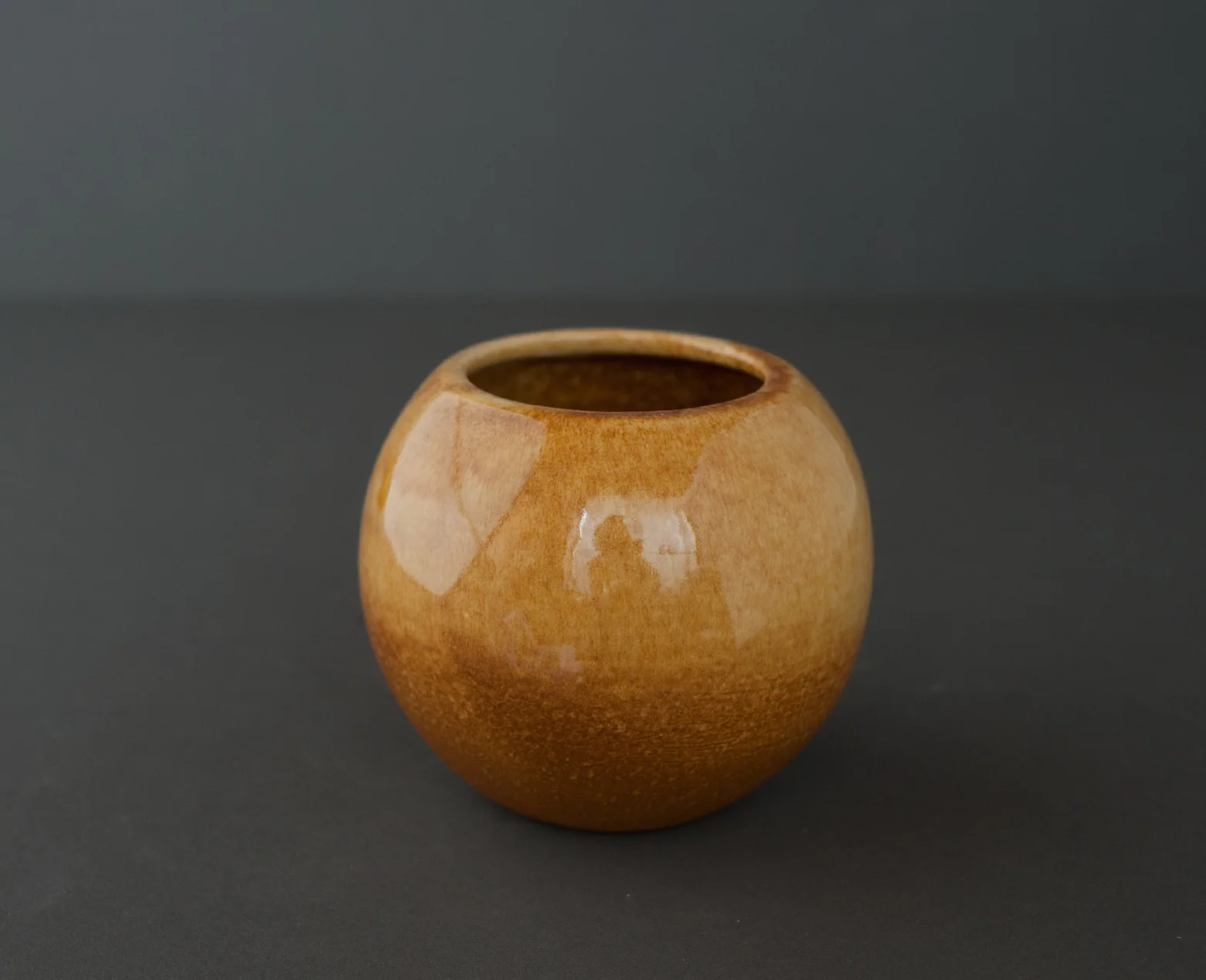 FoodPhotographyProps_NicoleMcQuade_yellowvase.jpg