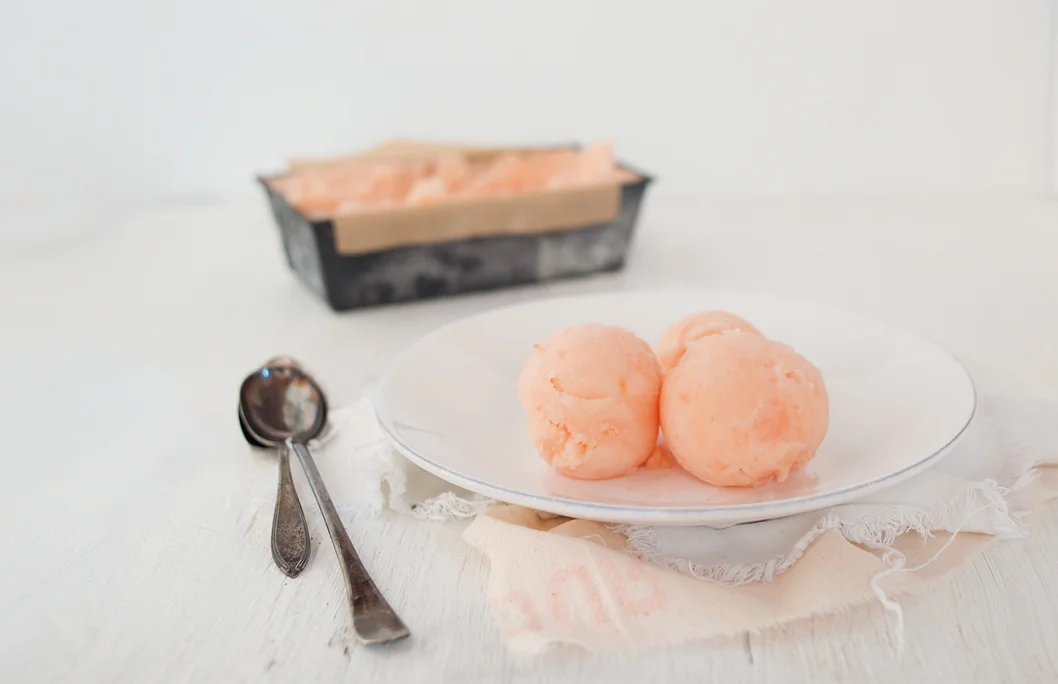 Nicole_McQuade_Food_Photography_Styling_grapefruitsorbet_1.jpg
