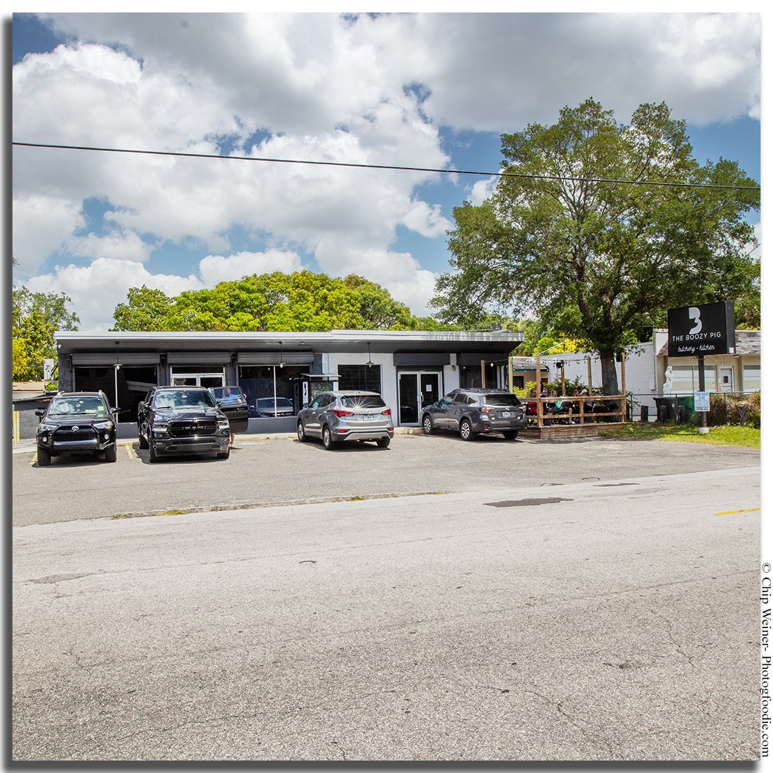 The Boozy Pig exterior- 3255 W Cypress St, Tampa, FL 33607