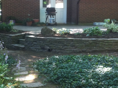  One of our many flagstone walkway projects.